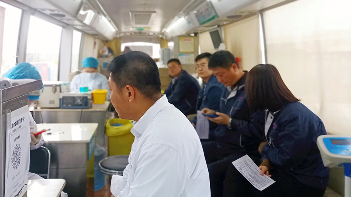 沈陽航空產(chǎn)業(yè)集團(tuán)組織員工開展“獻(xiàn)熱血、踐初心”無償獻(xiàn)血活動